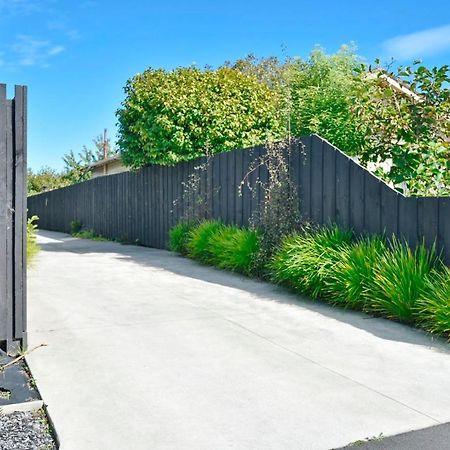 Dickens St - Christchurch Holiday Homes Ngoại thất bức ảnh