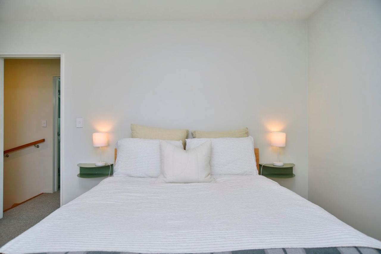 Dickens St - Christchurch Holiday Homes Ngoại thất bức ảnh